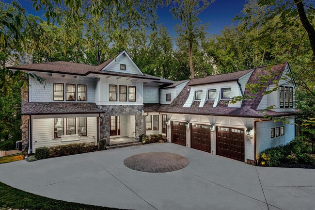 Primary Photo - 7004 River Oaks Dr