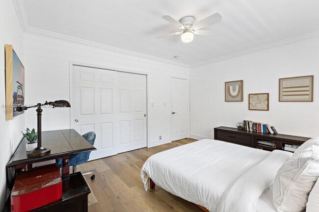 Building Photo - 65 Hendricks Isle