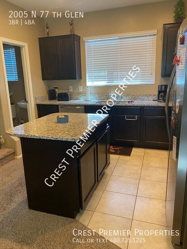 Building Photo - VINSANTO CONDO