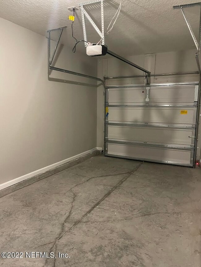 Building Photo - 11792 Junegrass Rd