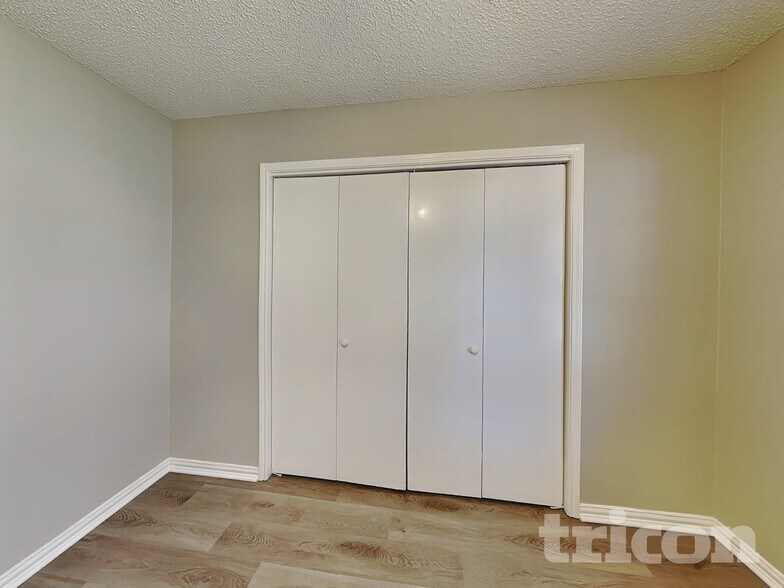 Building Photo - 6211 Minuteman Ln