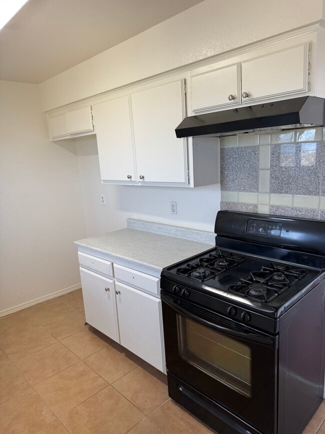 Building Photo - 3007 Pat Ave