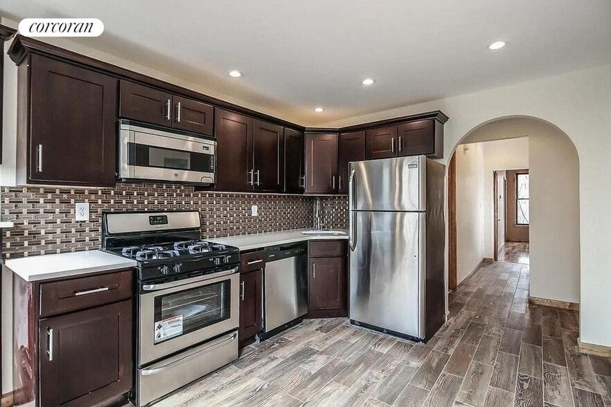 Building Photo - 1250 Herkimer St