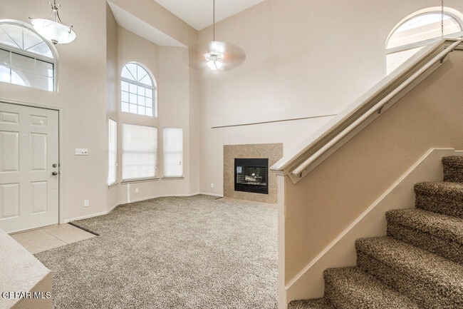 Building Photo - 10929 Northview Dr