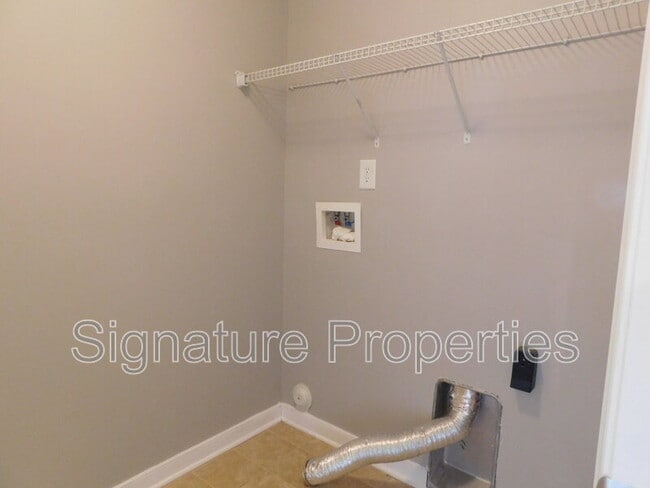 Building Photo - 8197 Belton Cir