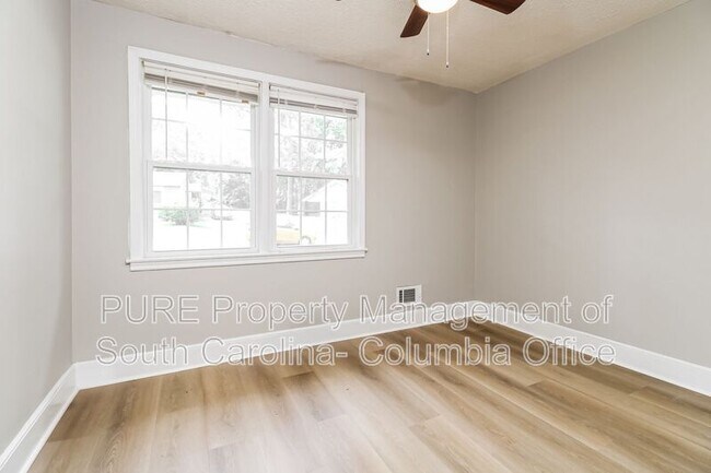 Building Photo - 2308 Manse St