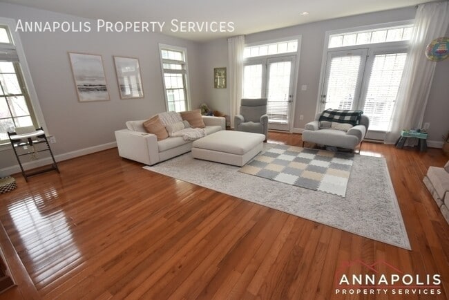 Building Photo - 227 Treyburn Wy