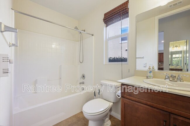 Building Photo - 1735 Avenida Regina