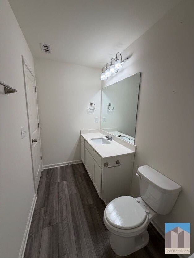 Building Photo - 3520 Condor Ct SW