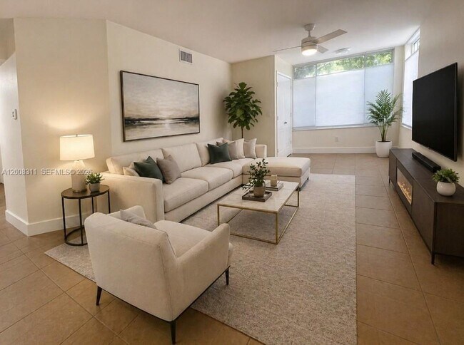 Building Photo - 2811 N Oakland Forest Dr