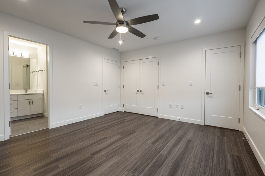 Building Photo - 846 7th St