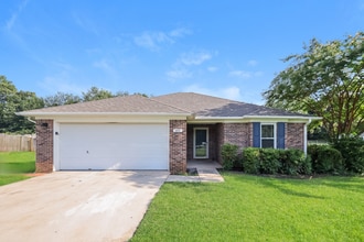 Building Photo - 202 Brook Wind Dr