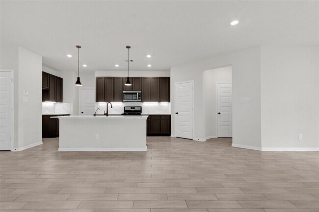 Building Photo - 12802 Camellia Glade Ln