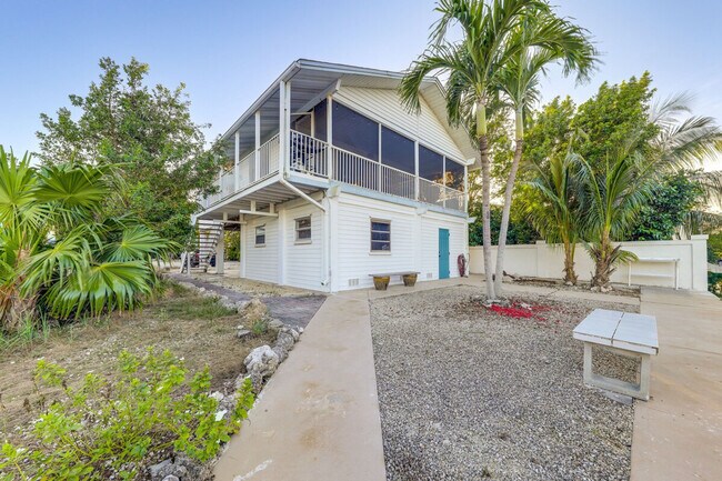 Building Photo - 29179 Rose Dr