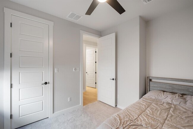 Building Photo - 2224 Nightjar Song Dr