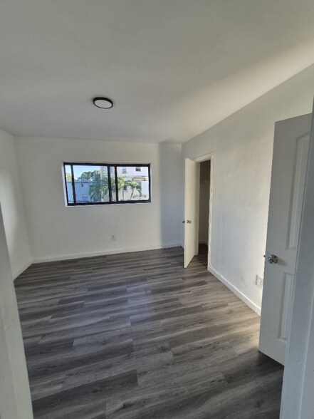 Building Photo - 1027 SW 3rd St