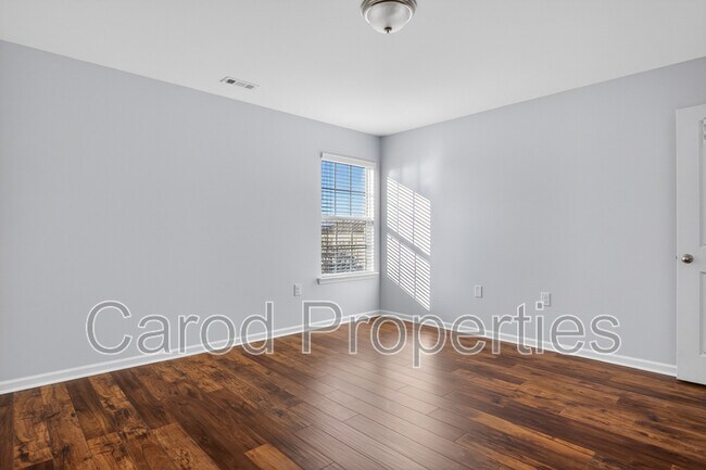 Building Photo - 3315 Runneymede Street SW