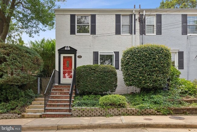 Primary Photo - 202 Guthrie Ave