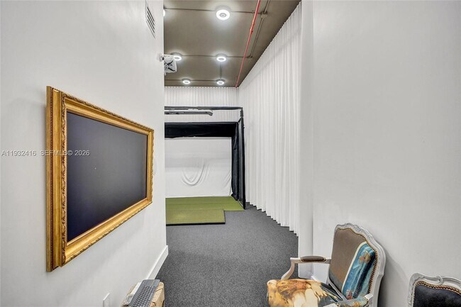 Building Photo - 495 Brickell Ave