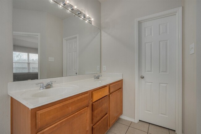 Building Photo - 1779 Eagle River Trail