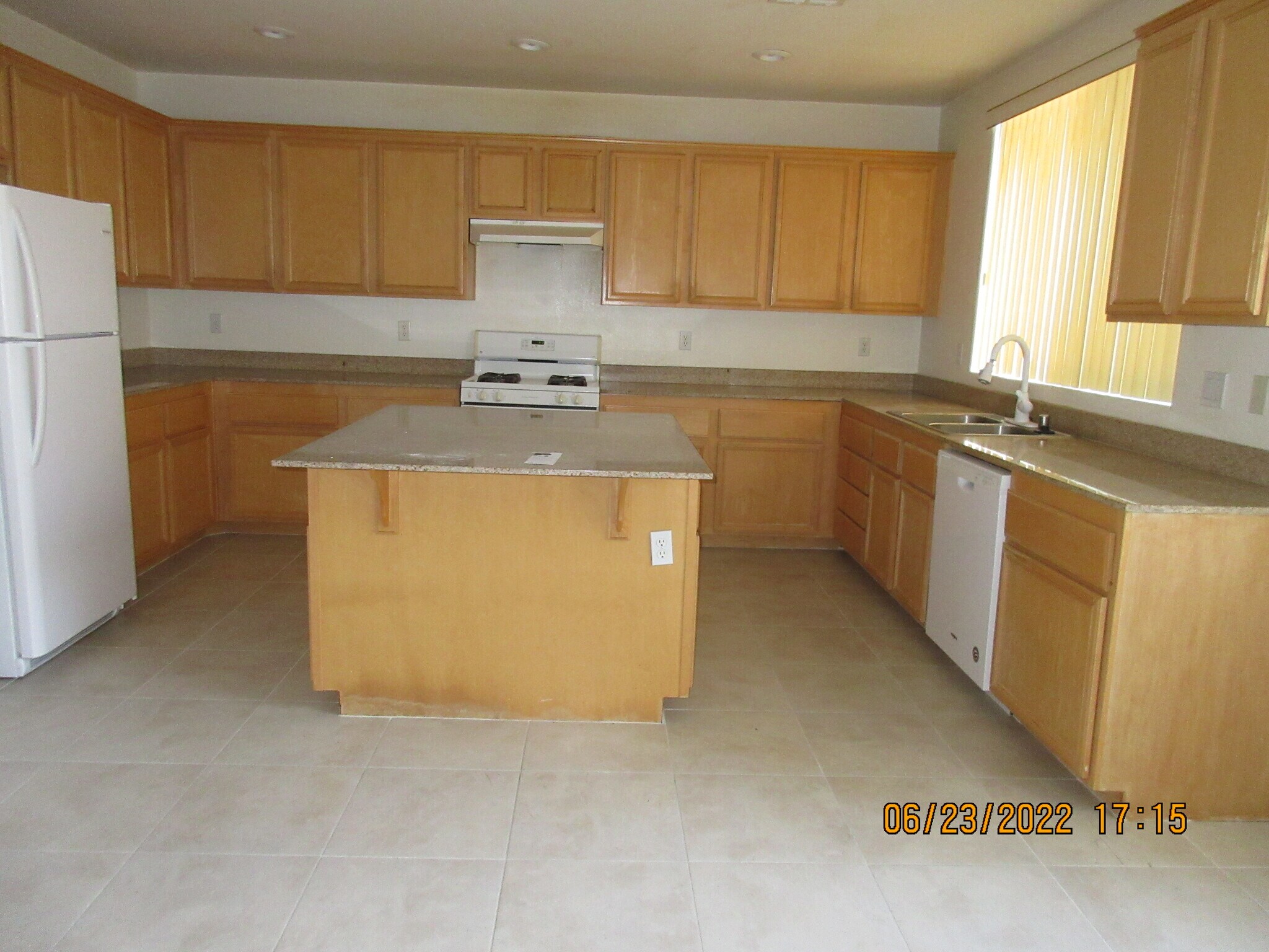 Building Photo - 211 Tayman Park Ave