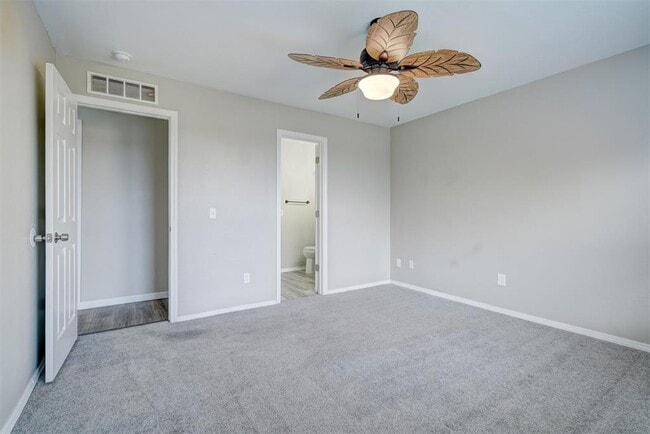 Building Photo - 10425 Aberdeen Dr