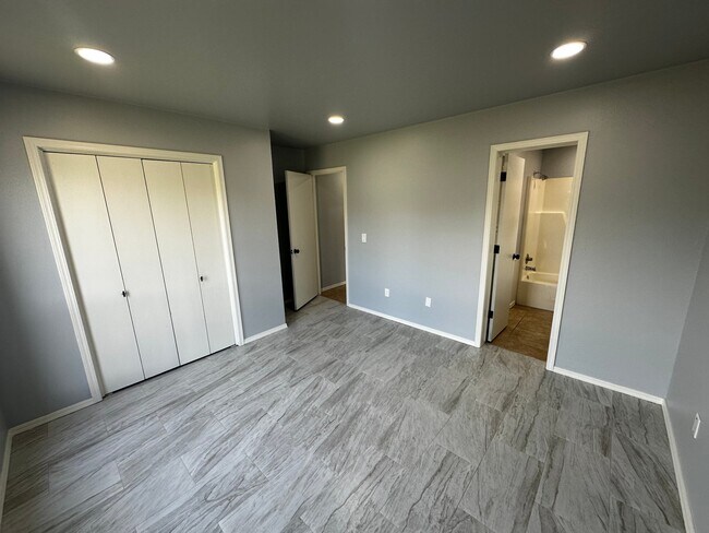 Building Photo - 8031 NW 31st Terrace