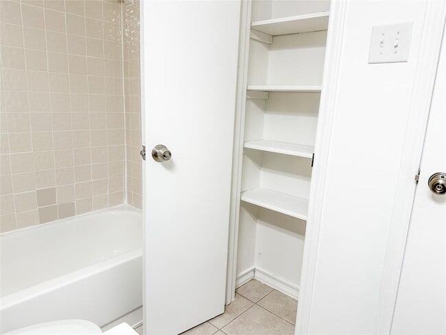 Building Photo - 14231 Anita Marie Ln