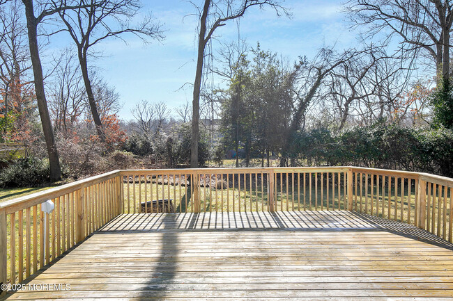 Building Photo - 1339 Chipmunk Ln