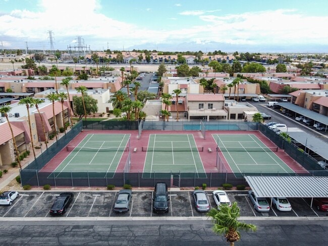 Building Photo - First floor unit in guard gated SW communi...