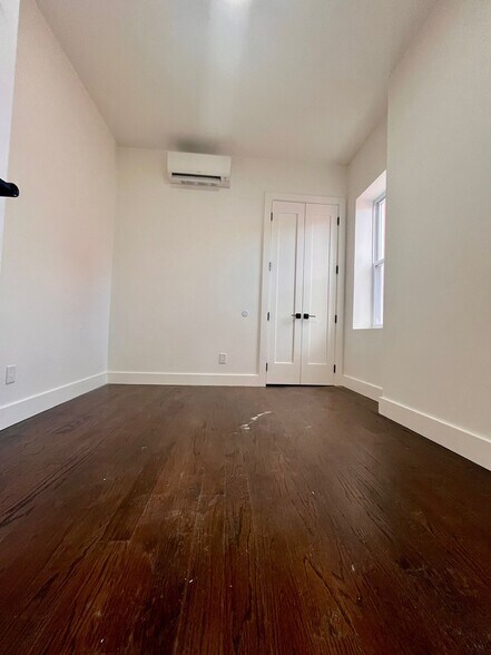 Building Photo - 294 Hoboken Ave