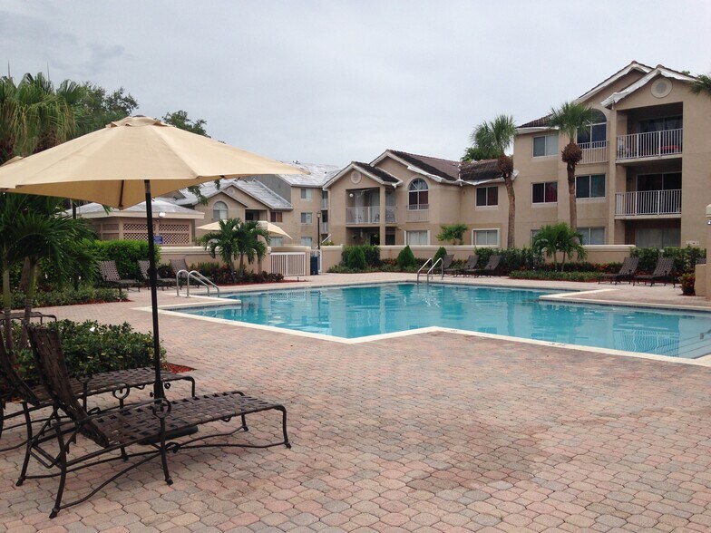 Building Photo - 11842 SW 37 Ter