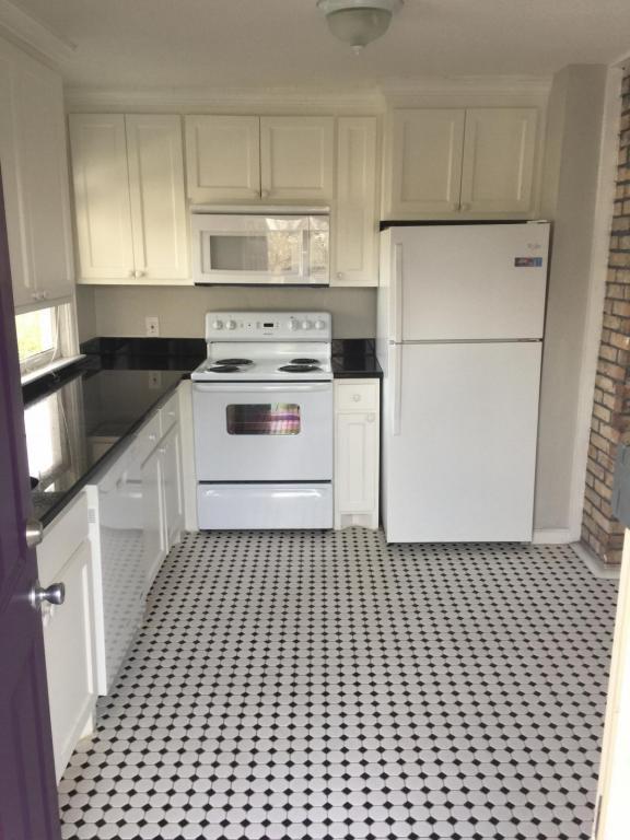 Building Photo - 1419 Hurley Ave