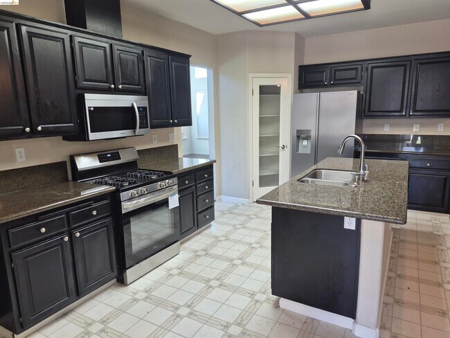 Building Photo - 4016 Caldera Way