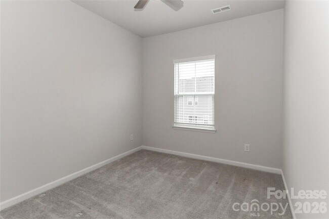 Building Photo - 5038 Springarn Ct