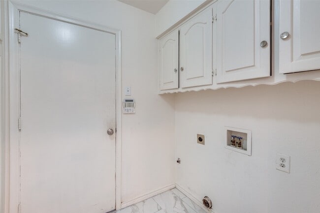 Building Photo - 13420 Purple Sage Rd