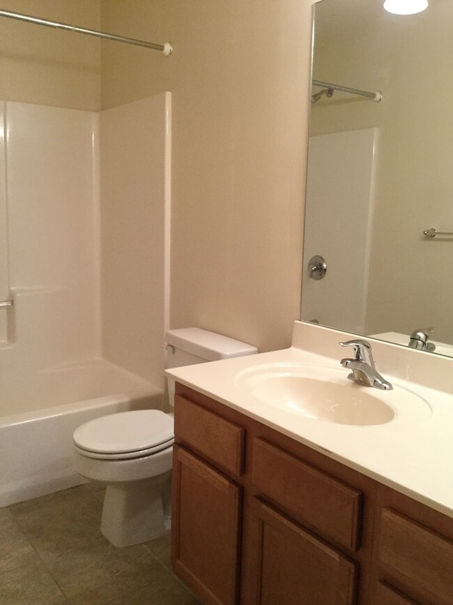 Building Photo - 5520-22 Hunley Ct.