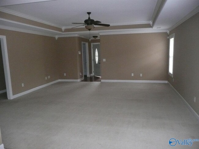 Building Photo - 161 Autumn Branch Dr