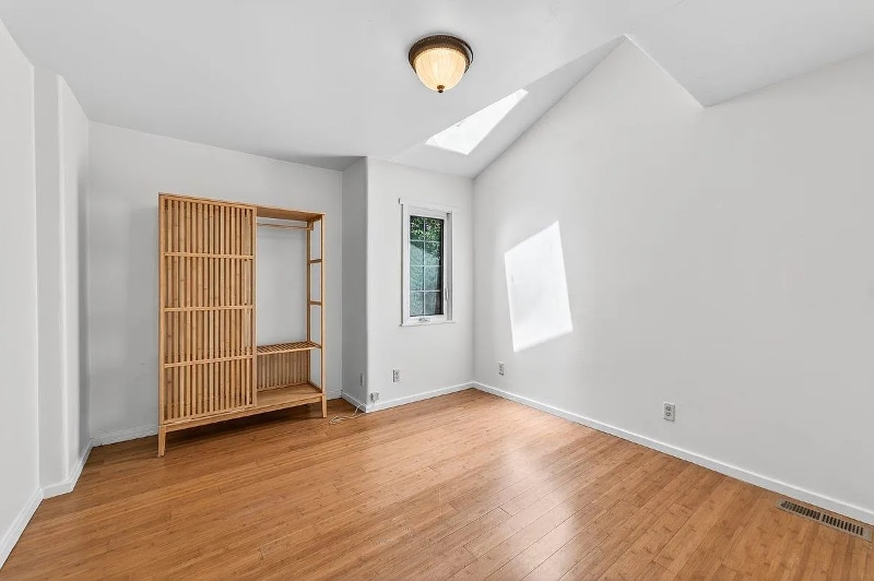 Building Photo - 11 Southbank Rd