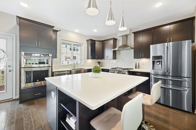 Building Photo - 84 Truman Dr