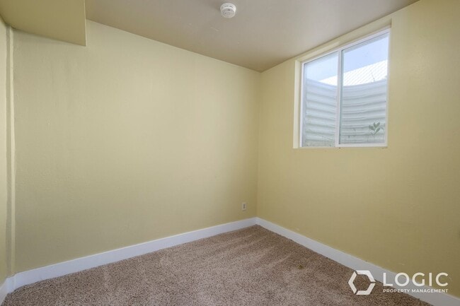 Building Photo - Home in Manti