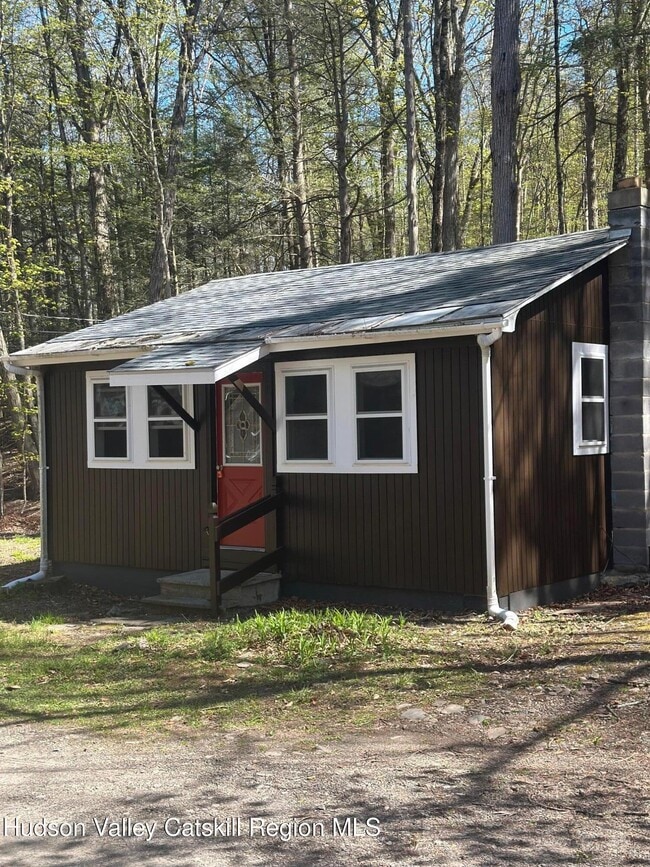 Building Photo - 49 Lowerre Ln