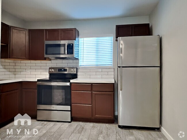 Building Photo - 12707 W Tasha Dr
