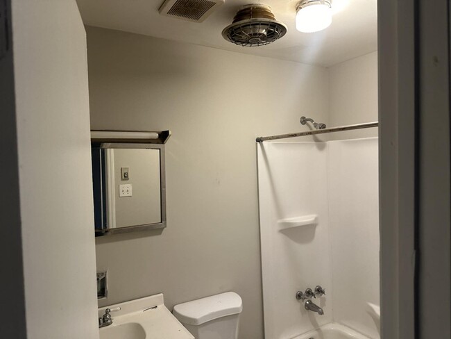 Hallway bathroom - 5822 Craftsbury Dr