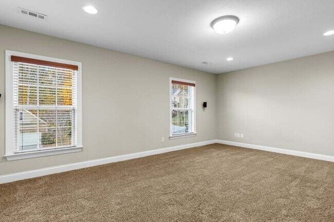 Building Photo - Spacious 4BR House in Ooltewah