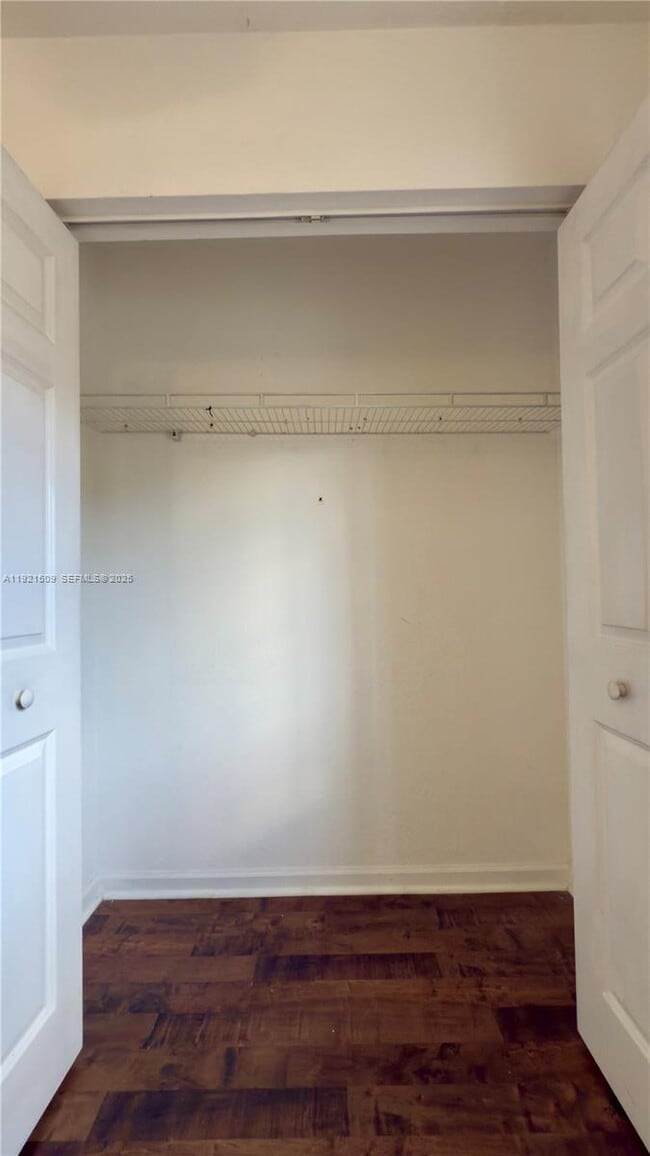 Building Photo - 1109 Lucaya Dr