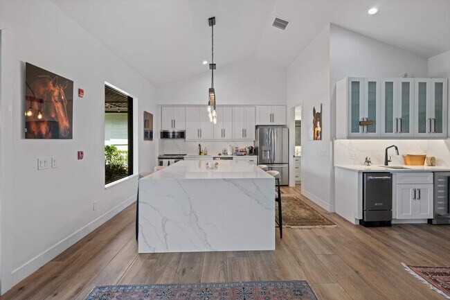 Building Photo - 4751 S Rd