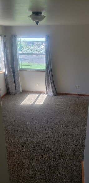 Building Photo - 1473 Valley Steppe Dr