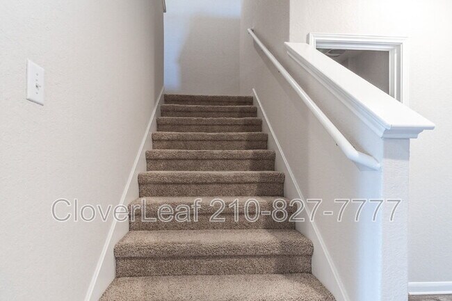 Building Photo - 2126 Silver Maple