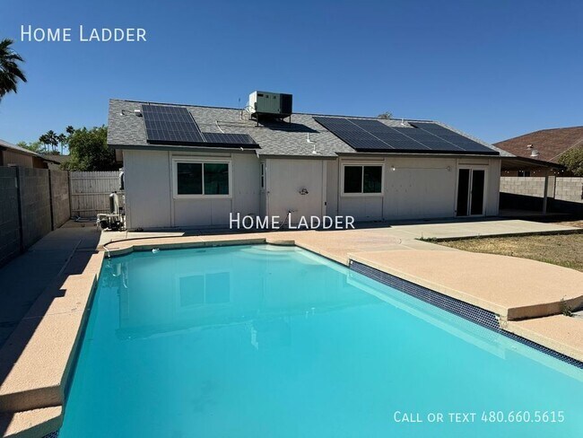 Building Photo - 6102 W Mauna Loa Ln